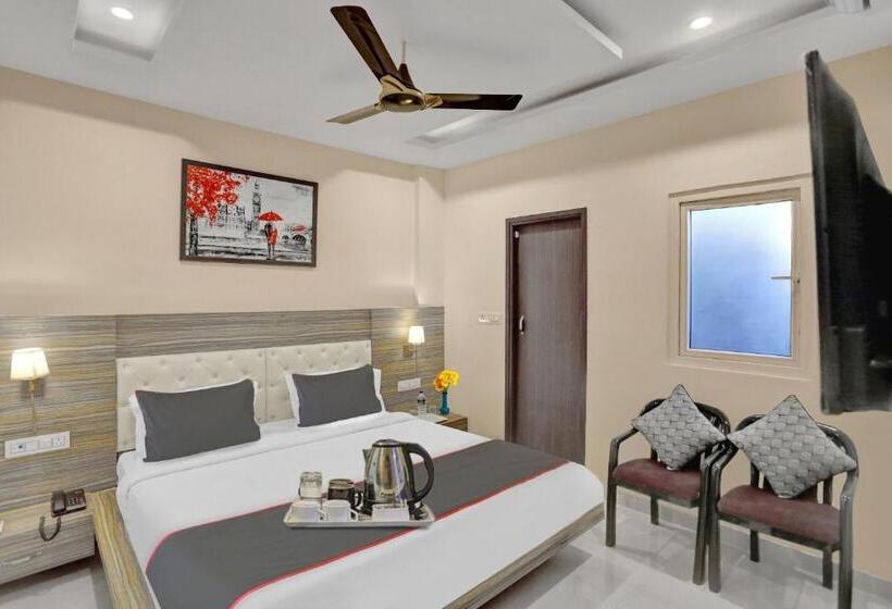 בית מלון כפרי Collection O Sky