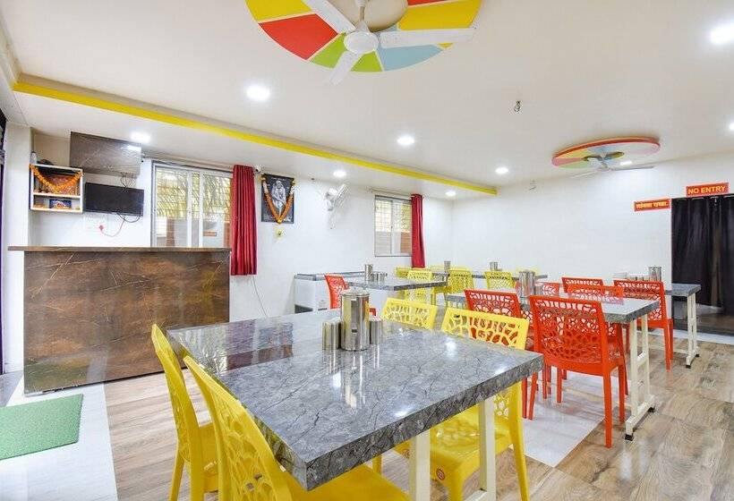 Collection O Hotel Sairaj Lodging & Boarding