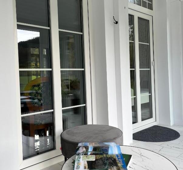 בית מלון כפרי Dobra1