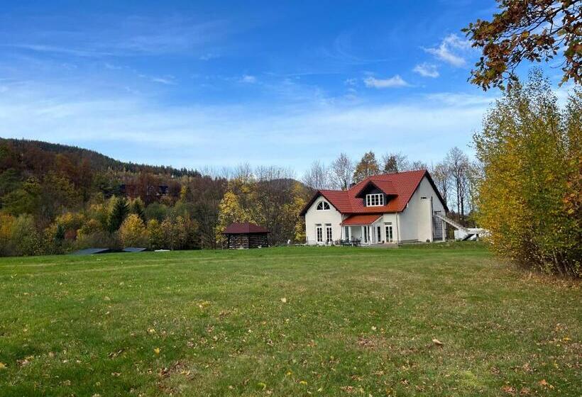 בית מלון כפרי Dobra1