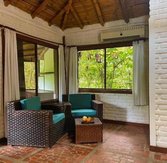 هتل El Campito Lodge