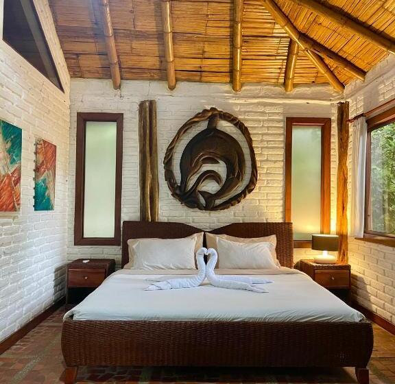 هتل El Campito Lodge