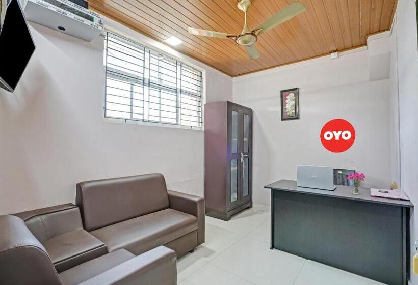 Hotel Flagship Lake View Residency