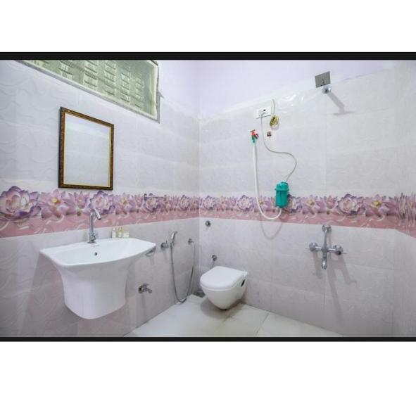 Отель Kantha Fort Home Stay, Kanthgaon