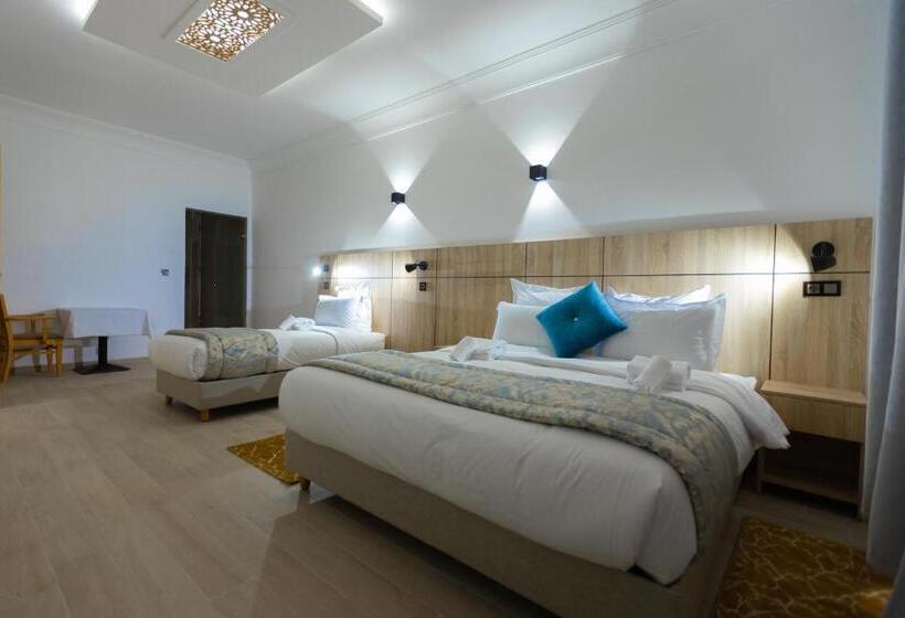 ホテル Karam City