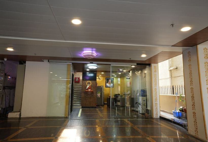 K N Gupta Group Of Hotel Castle