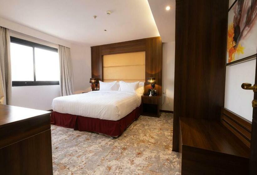 هتل Mira Business