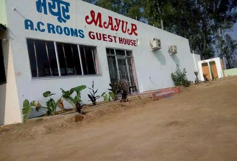 בית מלון כפרי Oyo 70132 Mayur Guest House