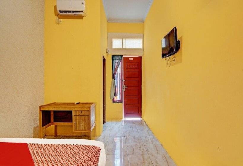 Отель Oyo 91921 Homestay Keluarga Syariah
