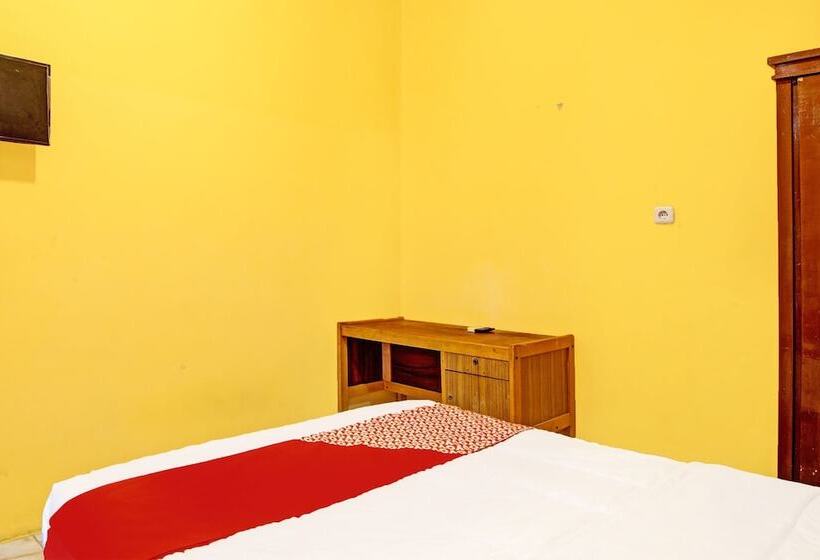 Отель Oyo 91921 Homestay Keluarga Syariah