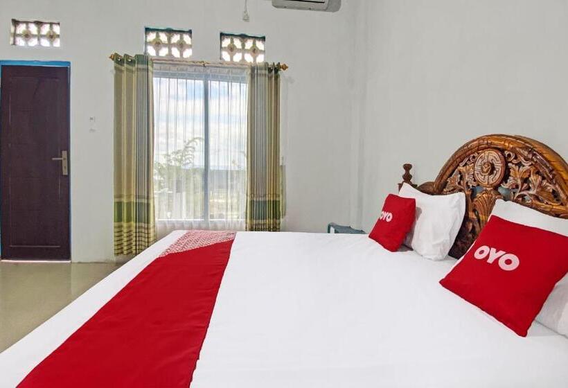 هتل Oyo 91927 Homestay Kebun