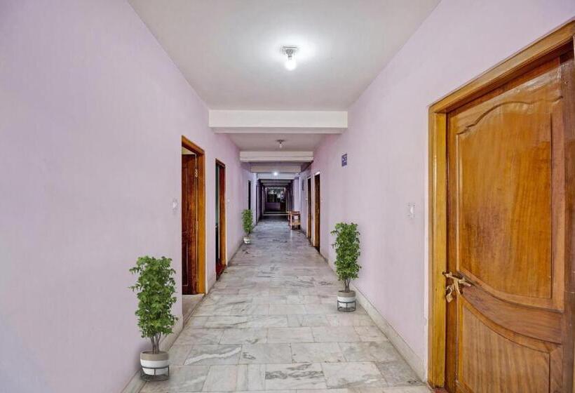 호텔 O Evergreen Guest House