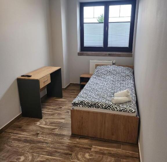 酒店 Restauracja Biały Kruk