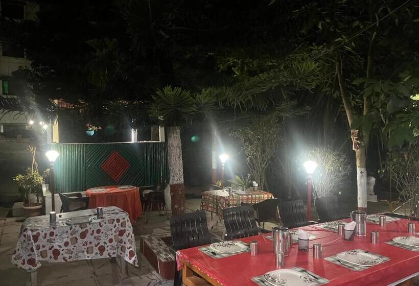 בית מלון כפרי S2 Residency