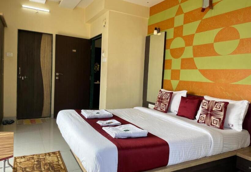 בית מלון כפרי S2 Residency