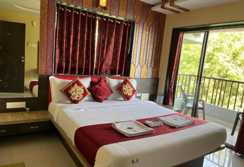 בית מלון כפרי S2 Residency