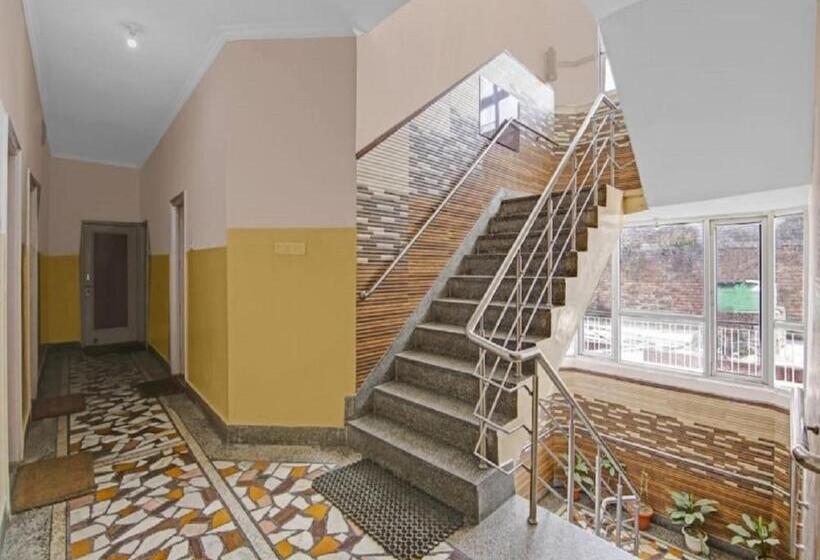 فندق Shalimar Lodge