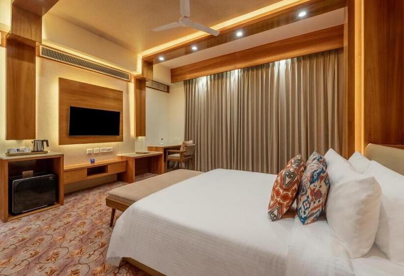 فندق Shyama Sarovar Portico