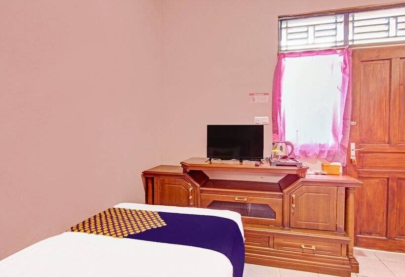 בית מלון כפרי Spot On 91932 Guest House Mustika Syariah