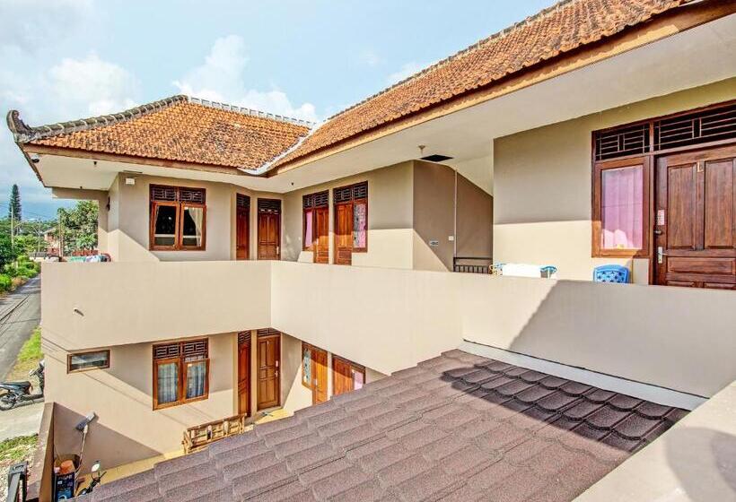 בית מלון כפרי Spot On 91932 Guest House Mustika Syariah