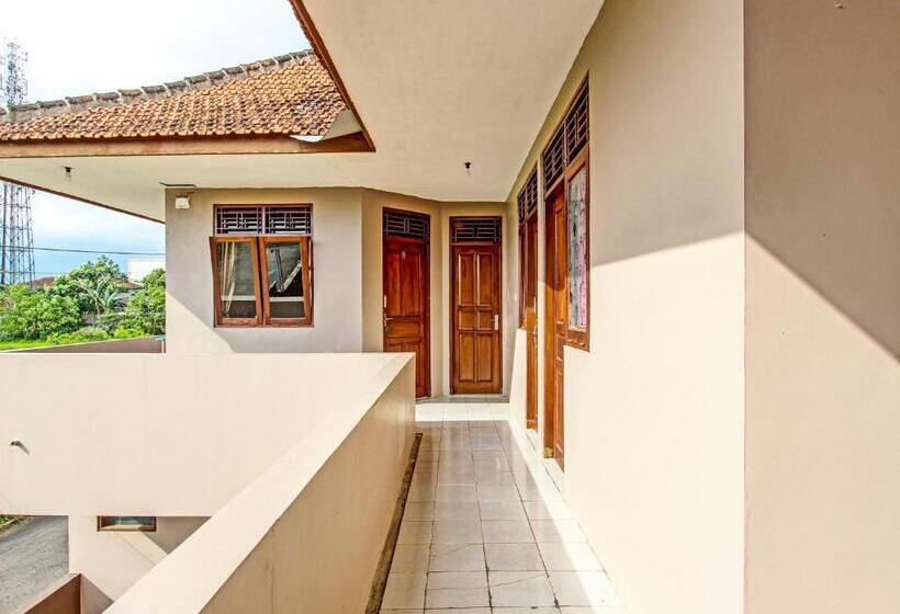 בית מלון כפרי Spot On 91932 Guest House Mustika Syariah