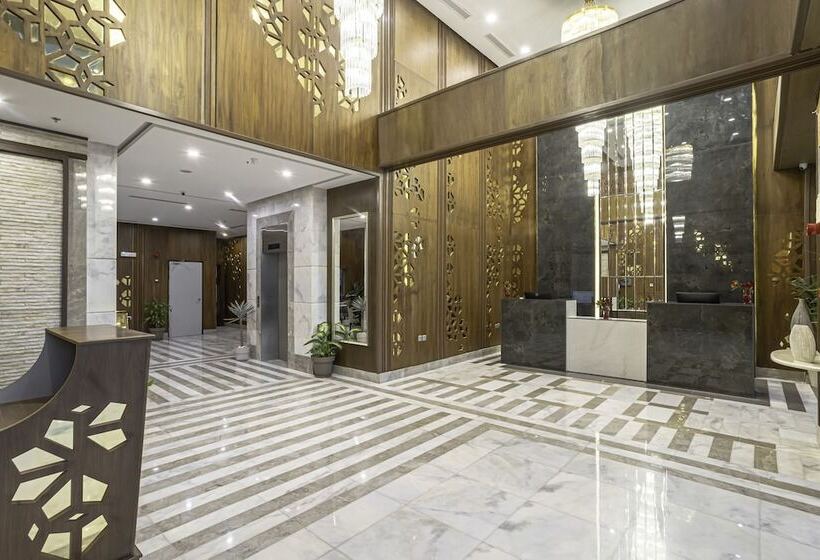 Отель The Seasons