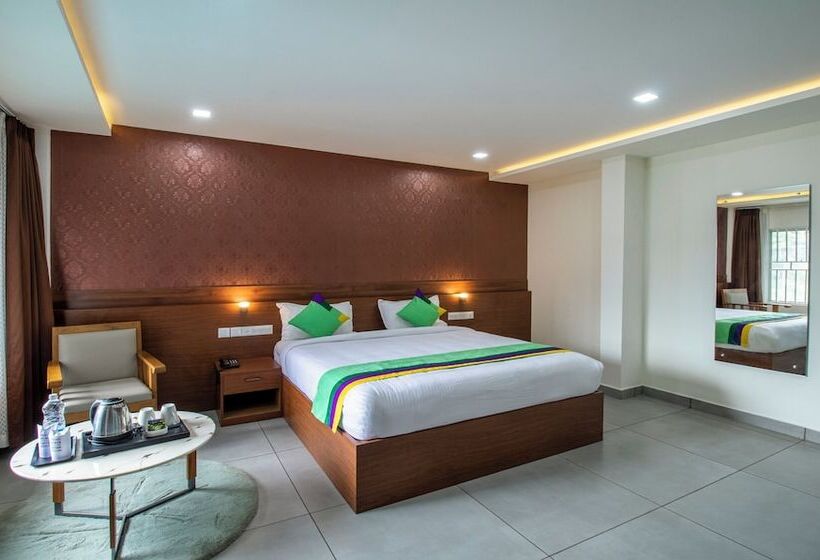 Отель Treebo Trend Chembra Residency