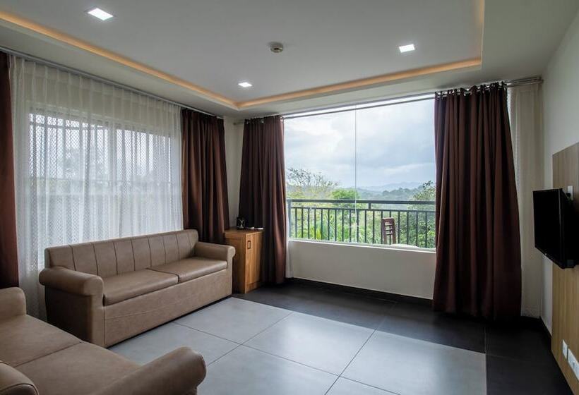 Отель Treebo Trend Chembra Residency