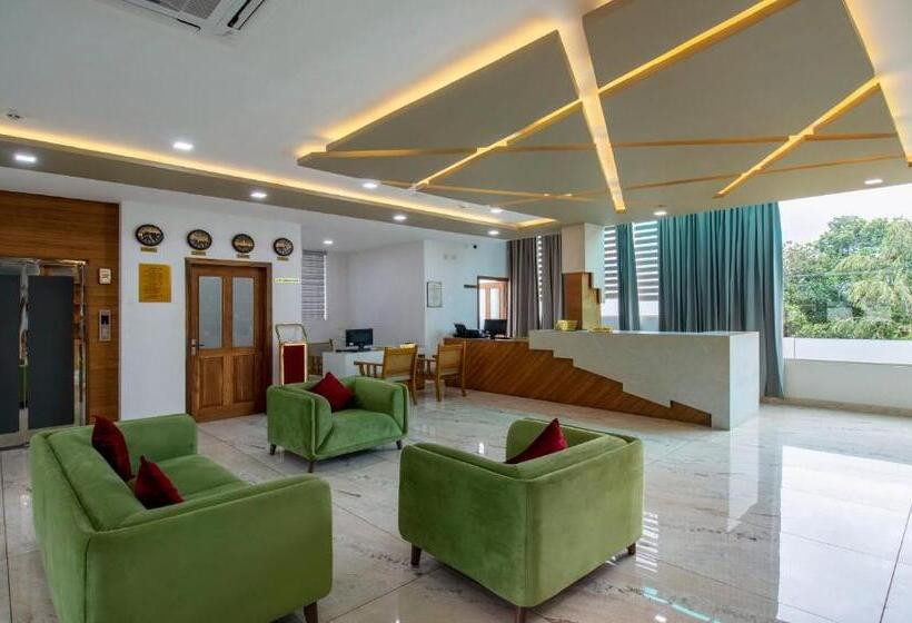 Отель Treebo Trend Chembra Residency