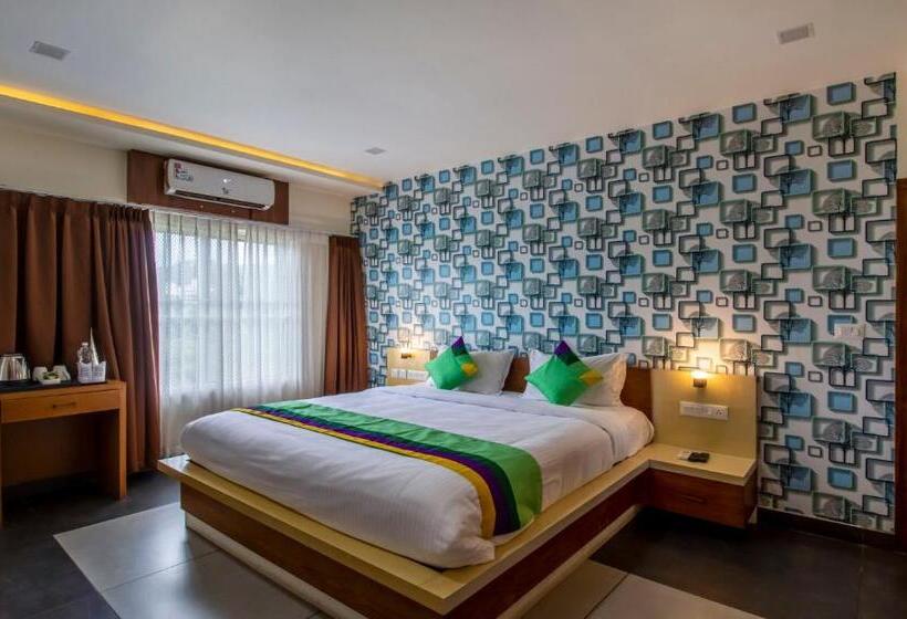 Отель Treebo Trend Chembra Residency