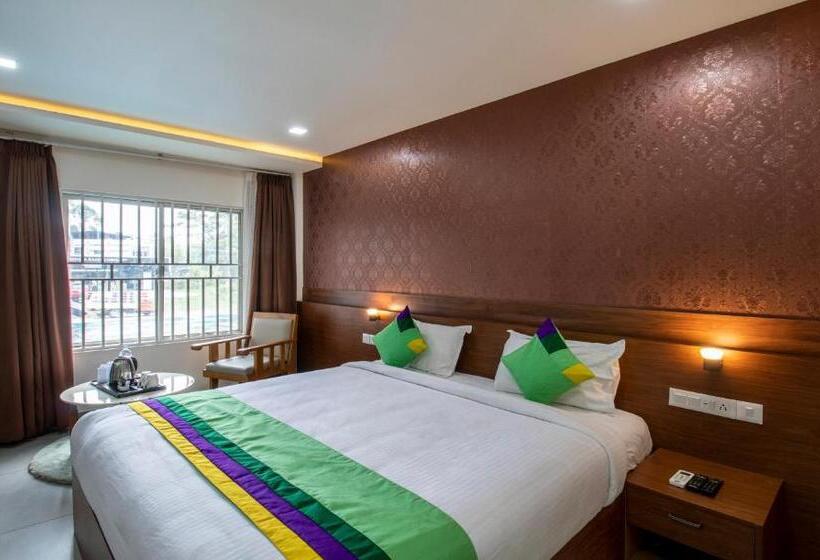 Отель Treebo Trend Chembra Residency