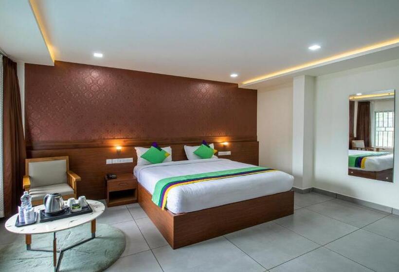 Отель Treebo Trend Chembra Residency