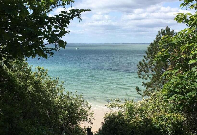 Little Bassett Bed & Breakfast