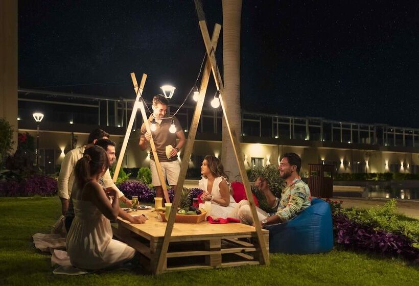 Marom Port Said Resort & Beach