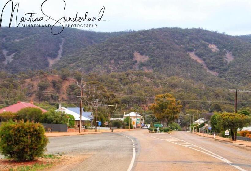 Mt. Remarkable Hotel Motel