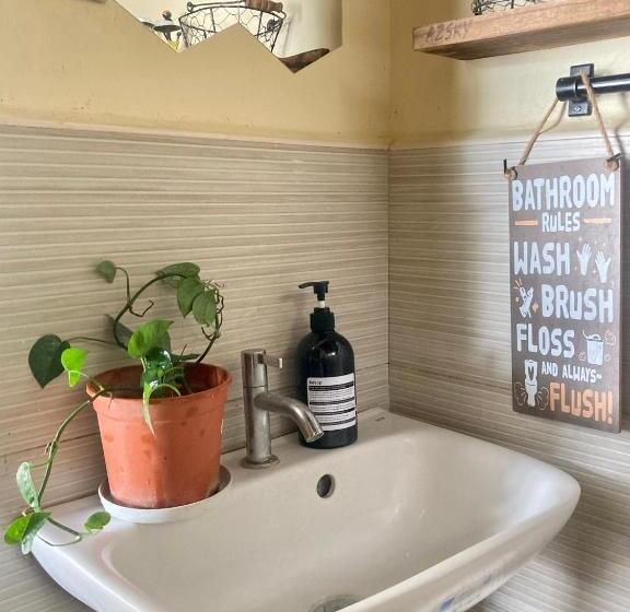 פנסיון Balai Lawaan Cozy Homestay