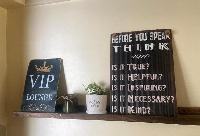 פנסיון Balai Lawaan Cozy Homestay