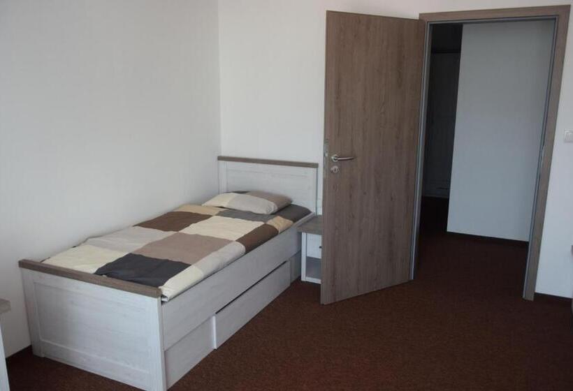 پانسیون Baseline športový Areál & Penzión