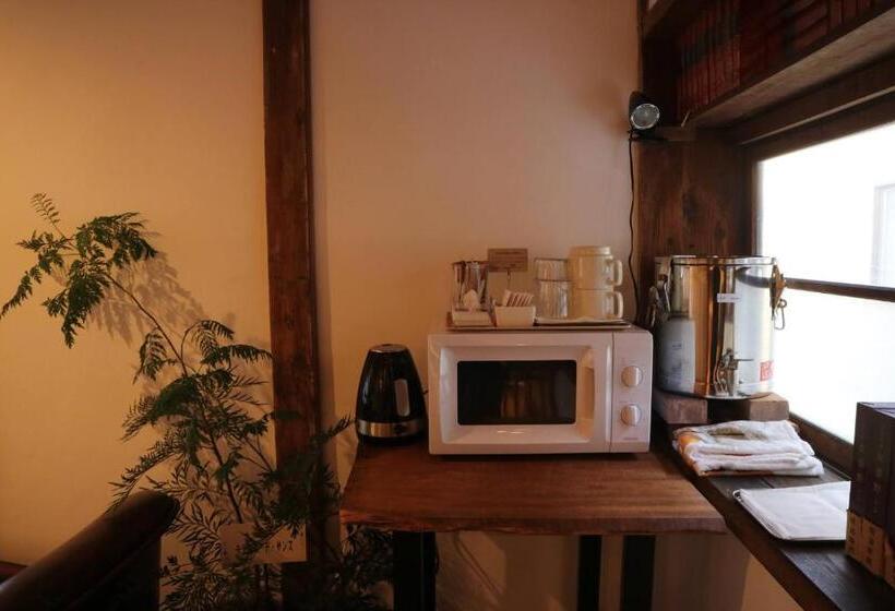 펜션 深々 Books&stay シンシンブックスアンドステイ