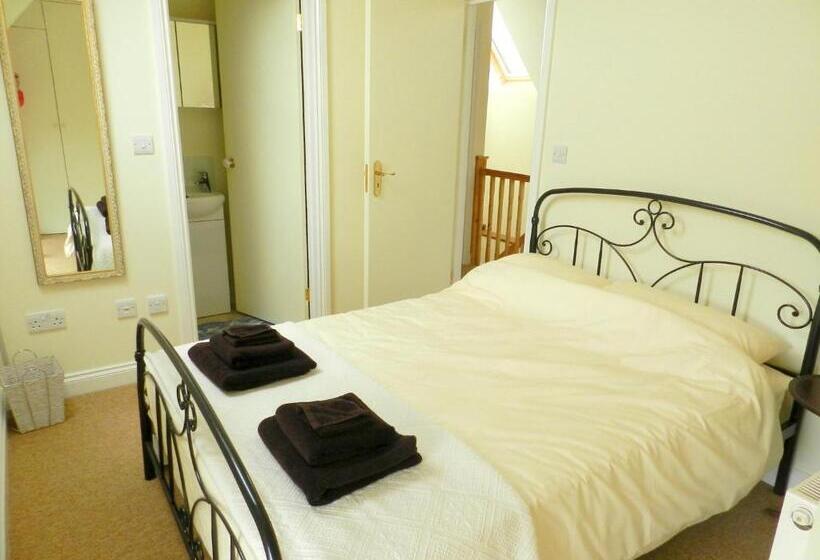 膳宿费 Cotswold Charm George Barn