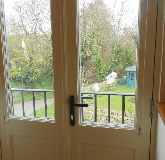 膳宿费 Cotswold Charm George Barn