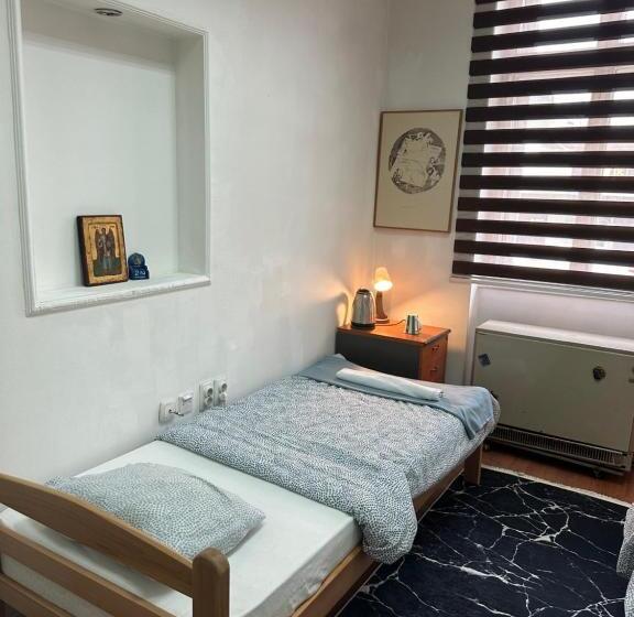 پانسیون Mili Host