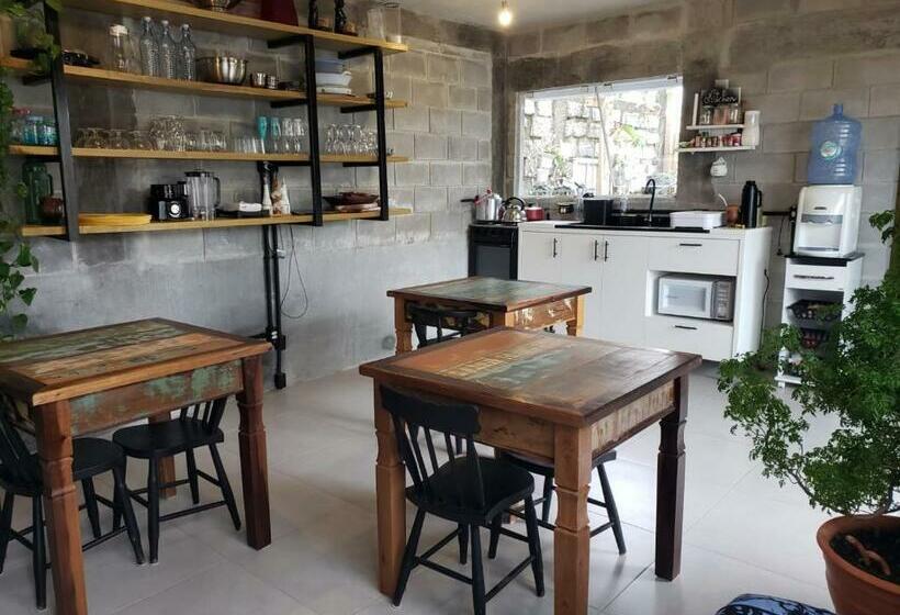 بنسيون Moã Do Mar Suítes