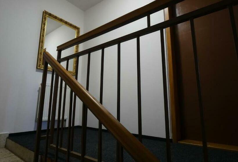 펜션 Penzion Atika