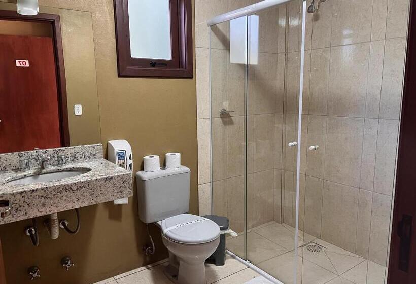 פנסיון Pousada Suíça