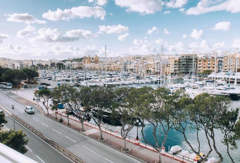 پانسیون Privilege Suite