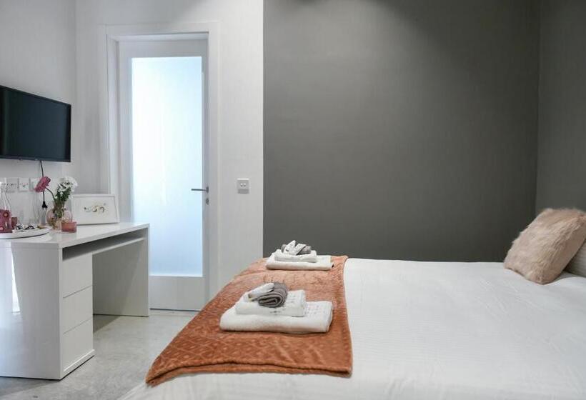 پانسیون Privilege Suite