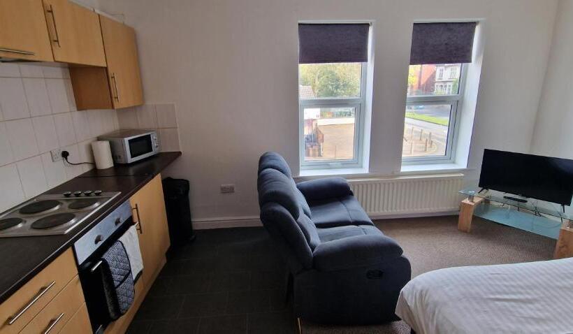 پانسیون Self Check In Apartment Doncaster