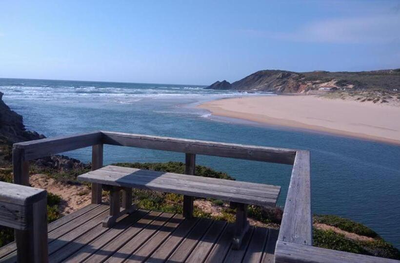 ペンション Surf & Beach House