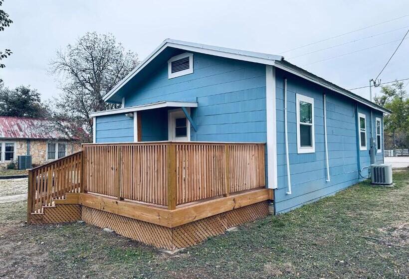 膳宿费 Texas Blue Apple Cottage